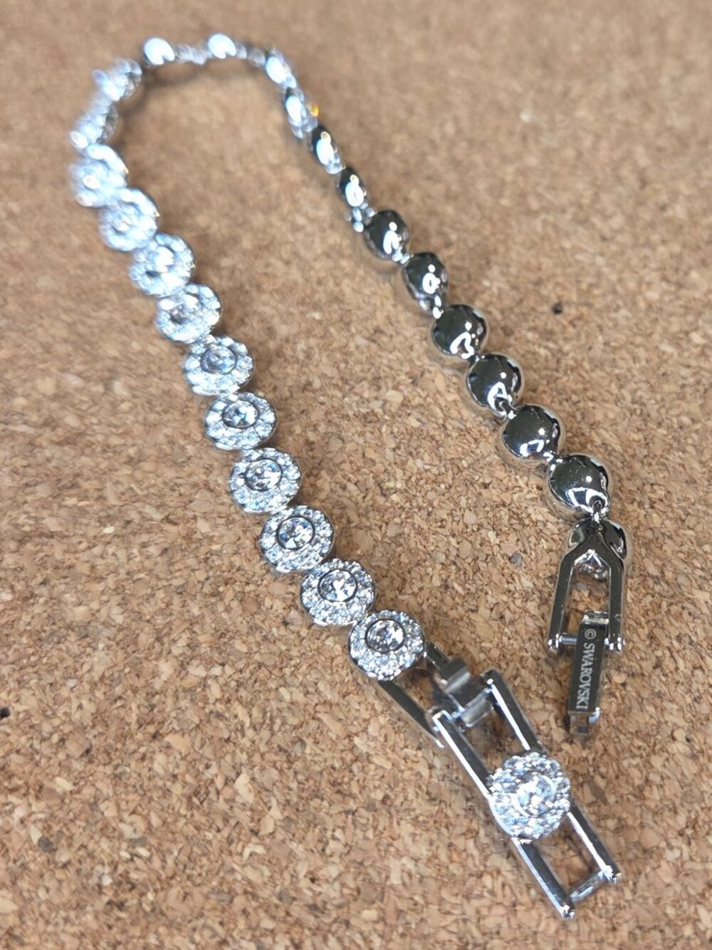 Swarovski Silver Tone Crystal Floral Station Bracelet (Pre-owned)